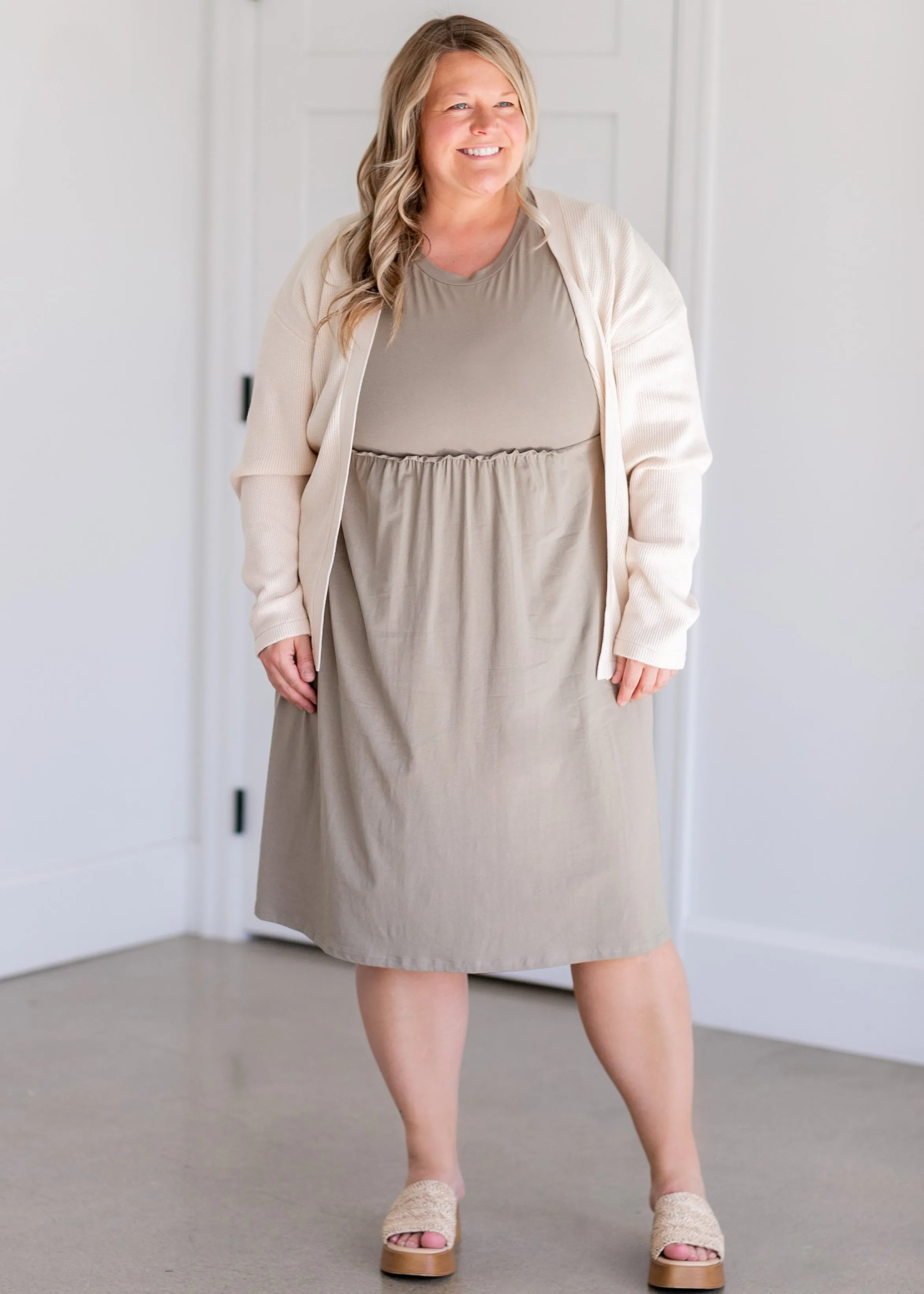 Brie Short Sleeve Midi Dress - FINAL SALE